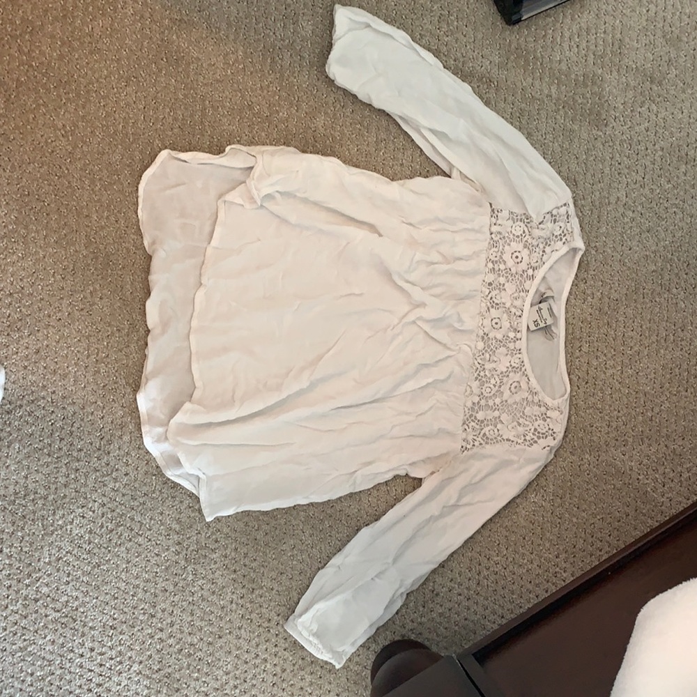 White XS Shirt with lace on the top